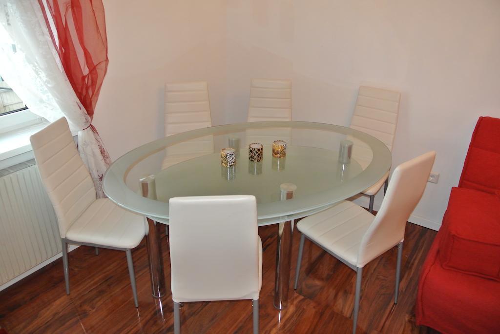 Apartment Paradies - U1 Station Altes Landgut Вена Номер фото