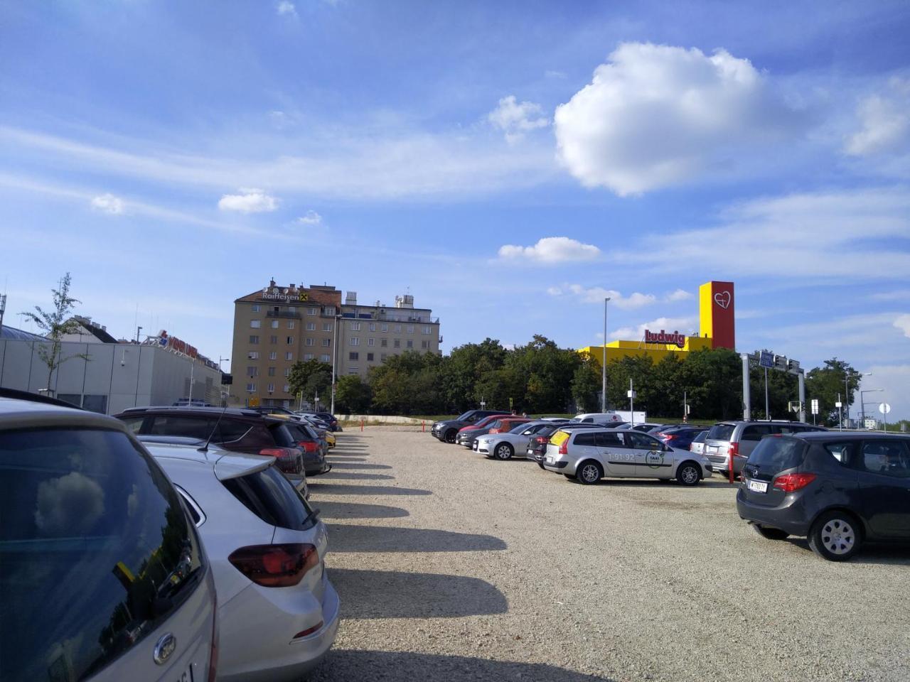 Apartment Paradies - U1 Station Altes Landgut Вена Экстерьер фото